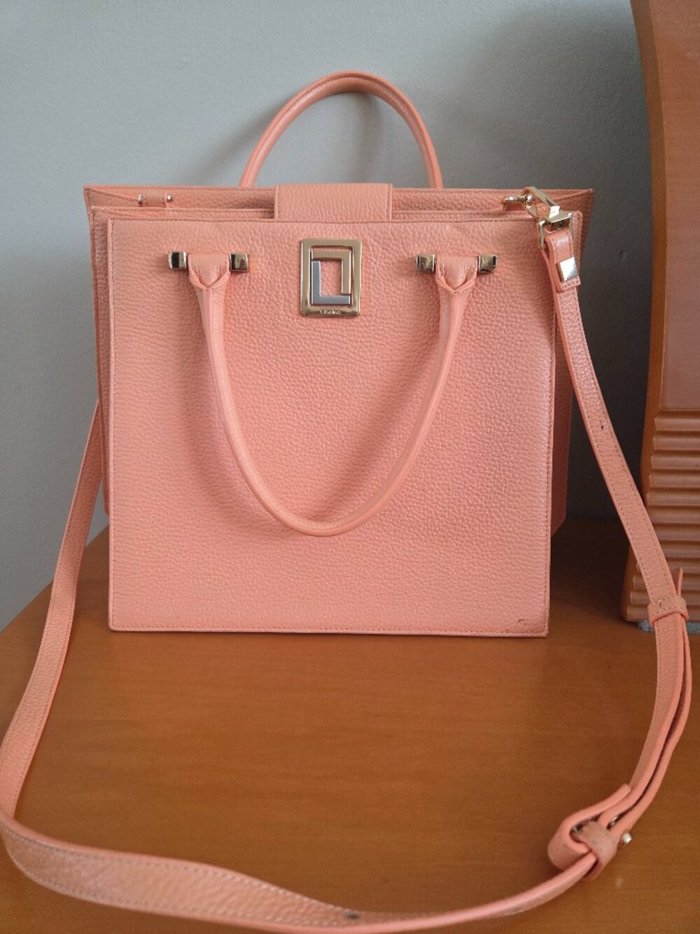 $395 MSRP LUANA Italy Origami Pebble Genuine Leather Coral Tot Purse Bag Preppy